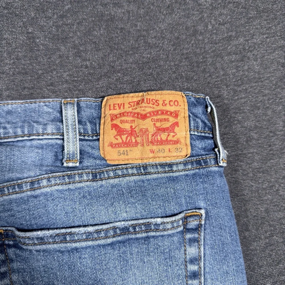Levi's 541 Athletic Taper Jeans Men 40x30 Blue Denim Stretch‎ Casual Comfort Dad